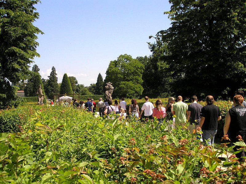 080_lednice.JPG - OLYMPUS DIGITAL CAMERA