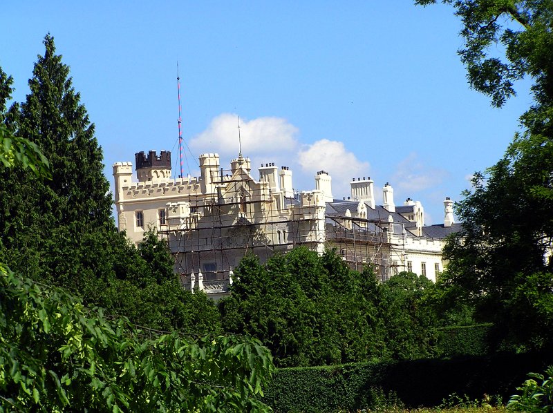 085_lednice.JPG - OLYMPUS DIGITAL CAMERA