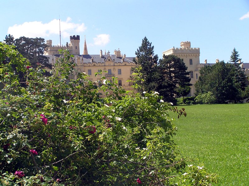 119_lednice.JPG - OLYMPUS DIGITAL CAMERA